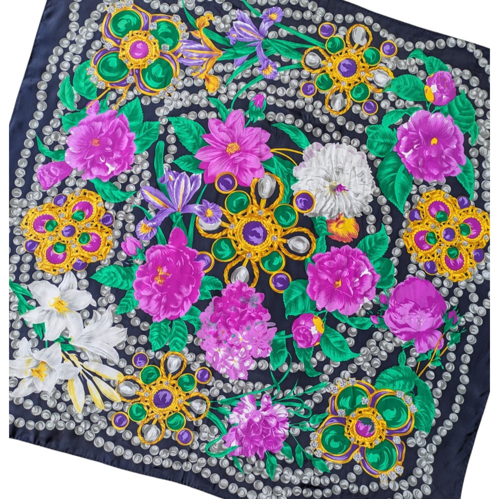 Vintage Chanel Navy Blue Gripoix Floral 100% Silk Scarf Lily Pearls Camellia - Picture 2 of 13